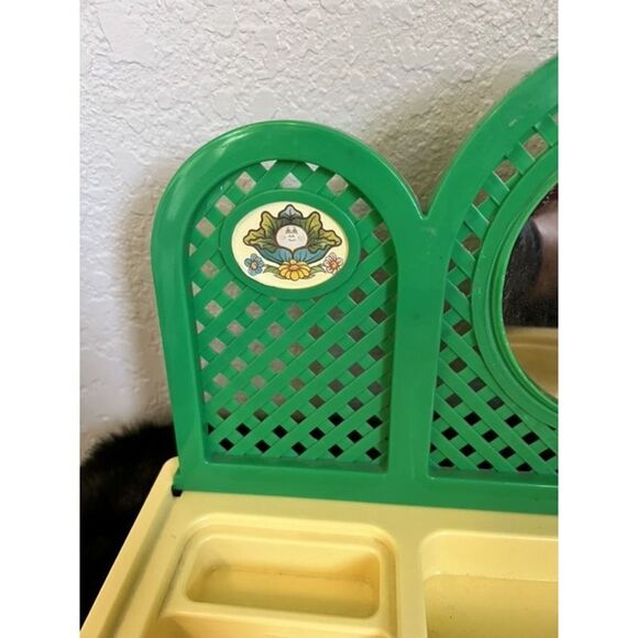 VINTAGE 1984 CABBAGE PATCH KIDS VANITY CENTER DOLL TOY PLAYSET - Picture 9 of 10